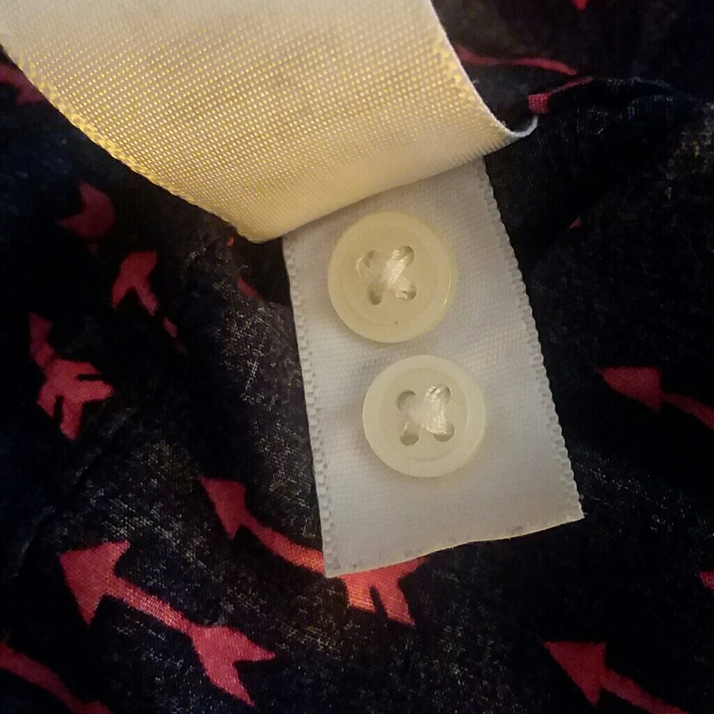 Gap Arrow Print Button Down Shirt - image 7